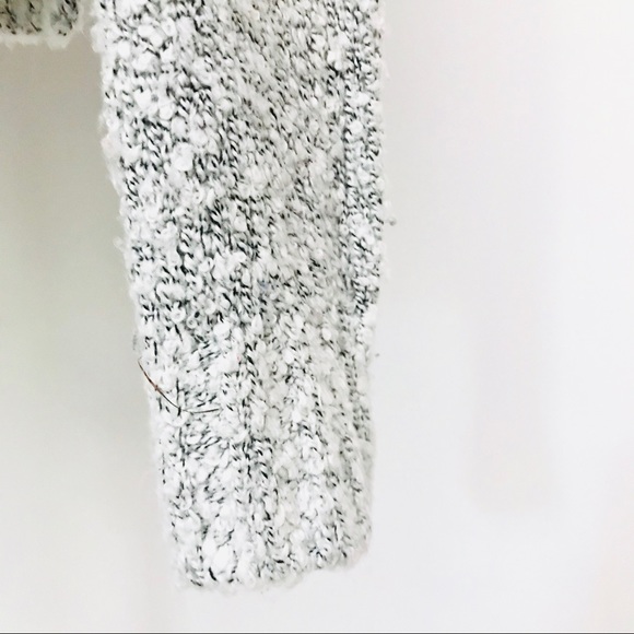 H&M Divided Knit Sweater Comfy Grey Size Small - Picture 7 of 8